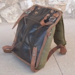 Backpack for transporting rockets